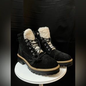 Women’s snow boots!